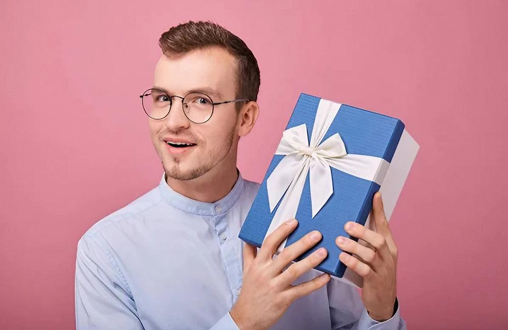 Gifts for Boyfriend: How to Show Your Love and Appreciation with the Perfect Present